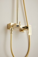Душевая стойка BELZ B507 B24507-5 золото
