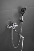 Смеситель с длинным изливом для ванны BELZ B618 B22618 хром