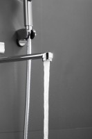 Смеситель с длинным изливом для ванны BELZ B618 B22618 хром