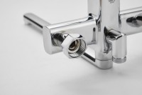 Смеситель с длинным изливом для ванны BELZ B618 B22618 хром