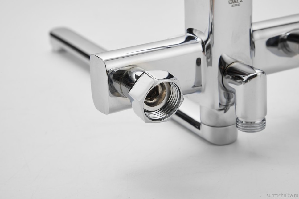 Смеситель с длинным изливом для ванны BELZ B618 B22618 хром