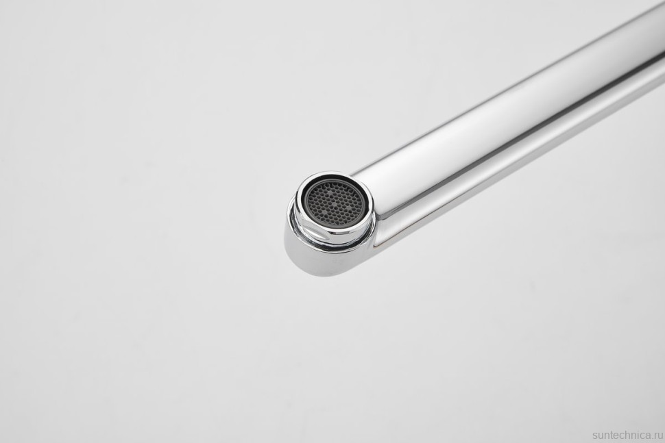 Смеситель с длинным изливом для ванны BELZ B618 B22618 хром