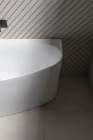 Акриловая ванна Allen Brau Priority 5 R 160x80 см, правая, пристенная, белая, асимметричная, на ножках, с экраном, со сливом-переливом