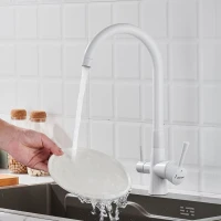 Смеситель для кухни с подключением фильтра Shevanik S428C, белый Смеситель для кухни с подключением фильтра Shevanik S428C, белый