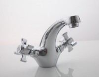 Смеситель для раковины Frap H24 F1024 хром Смеситель для раковины Frap H24 F1024 хром