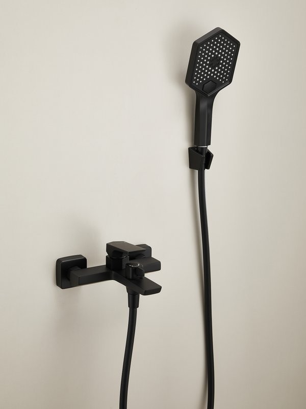 Смеситель для ванны с душем Haiba HB60726-7 черный