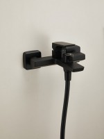 Смеситель для ванны с душем Haiba HB60726-7 черный