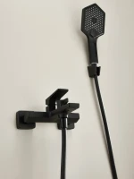 Смеситель для ванны с душем Haiba HB60726-7 черный