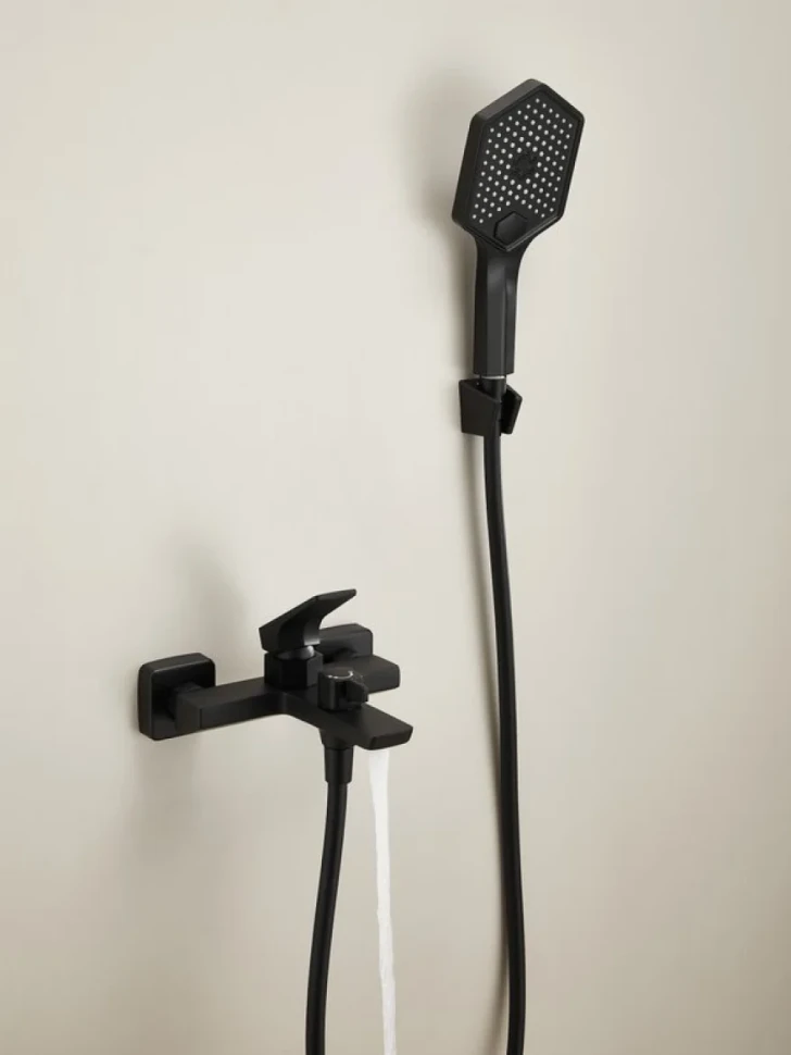 Смеситель для ванны с душем Haiba HB60726-7 черный