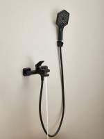 Смеситель для ванны с душем Haiba HB60726-7 черный