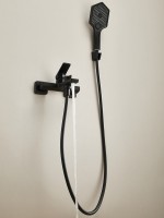 Смеситель для ванны с душем Haiba HB60726-7 черный