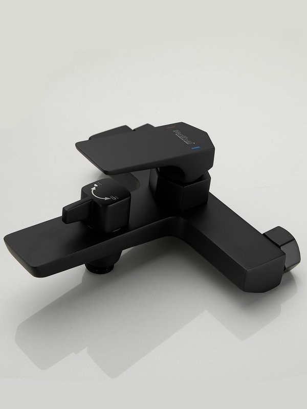 Смеситель для ванны с душем Haiba HB60726-7 черный