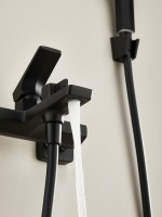 Смеситель для ванны с душем Haiba HB60726-7 черный