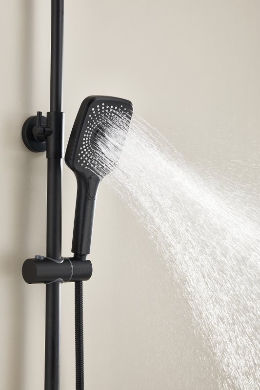 Душевая стойка BELZ B24533-7 черная