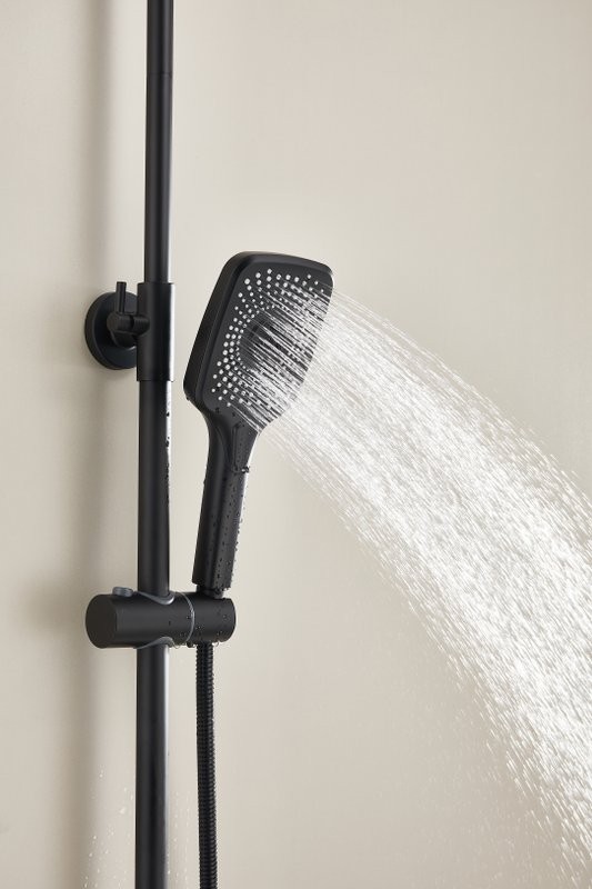 Душевая стойка BELZ B24533-7 черная