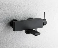 Смеситель для ванны с душем Bravat Arc F66061K-01A-ENG черный матовый Смеситель для ванны с душем Bravat Arc F66061K-01A-ENG черный матовый