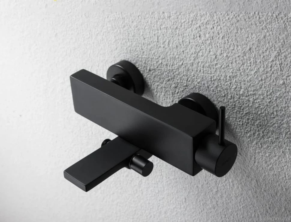 Смеситель для ванны с душем Bravat Arc F66061K-01A-ENG черный матовый