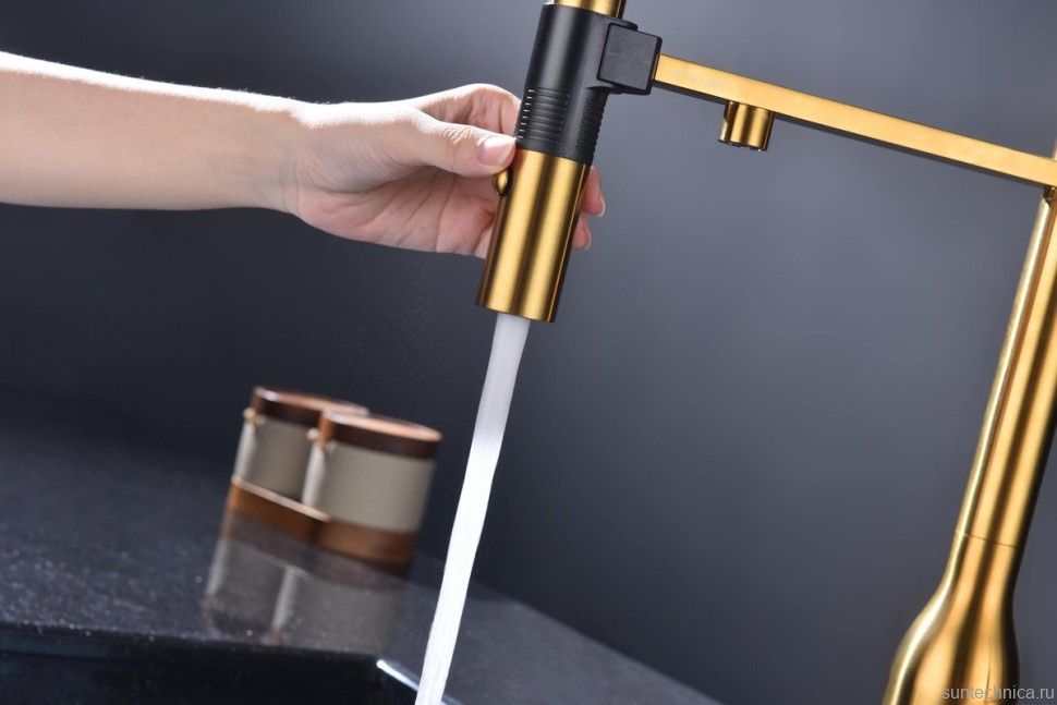 Смеситель для кухни Paulmark Magneto One Ma213188-BG брашированное золото