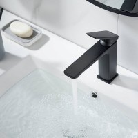 Смеситель для раковины Shevanik S8901H-1 черный Смеситель для раковины Shevanik S8901H-1 черный