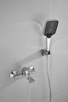 Смеситель для ванны с душем BELZ B618 B60618 хром