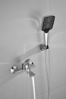 Смеситель для ванны с душем BELZ B618 B60618 хром