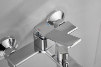 Смеситель для ванны с душем BELZ B618 B60618 хром