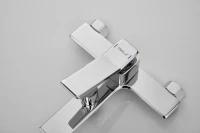 Смеситель для ванны с душем BELZ B618 B60618 хром Смеситель для ванны с душем BELZ B618 B60618 хром