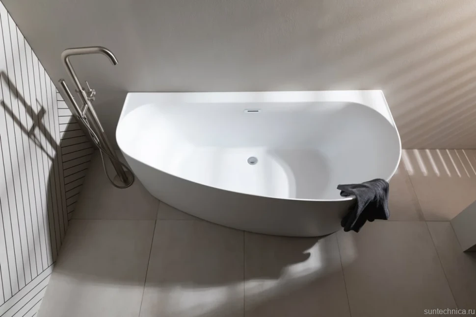 Акриловая ванна Allen Brau Priority 5 L 160x80 см, левая, пристенная, белая, асимметричная, на ножках, с экраном, со сливом-переливом