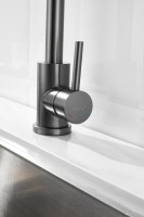 Смеситель для кухни BELZ B810 B70810-3 оружейная сталь