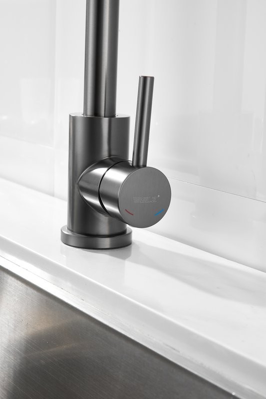 Смеситель для кухни BELZ B810 B70810-3 оружейная сталь