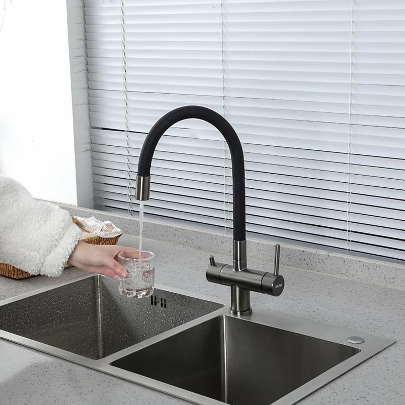 Смеситель для кухни Gappo G4398-39 с гибким изливом, оружейная сталь