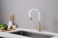 Смеситель для кухни Paulmark Salix 213419-BRw, бронза, белый, с гибким изливом