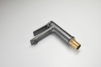 Смеситель для раковины BELZ B507 B10572-3 оружейная сталь Смеситель для раковины BELZ B507 B10572-3 оружейная сталь