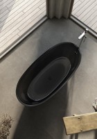 Акриловая ванна Abber Kristall AT9701 Onyx 165x80 см, отдельностоящая, черная, овальная, с донным клапаном