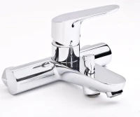 Смеситель для ванны с душем Hansgrohe Focus E2 31940000 Смеситель для ванны с душем Hansgrohe Focus E2 31940000