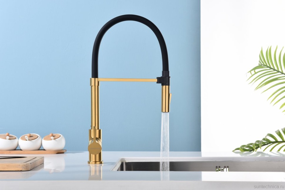 Смеситель для кухни Paulmark Halt Ha214021-BG брашированное золото, с гибким изливом