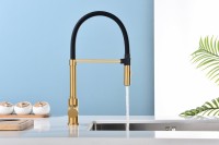 Смеситель для кухни Paulmark Halt Ha214021-BG брашированное золото, с гибким изливом