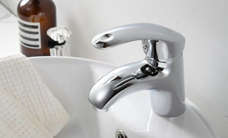 Смеситель для раковины Fashun A1021 хром