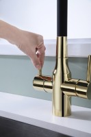Смеситель для кухни Paulmark Salix 213419-G, золото, черный, с гибким изливом