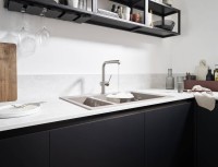 Комплект Смеситель Hansgrohe Talis M54 72808800 сталь + Фартук черный