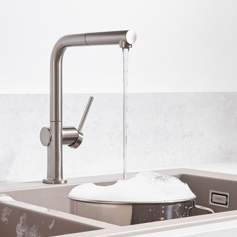 Комплект Смеситель Hansgrohe Talis M54 72808800 сталь + Фартук черный