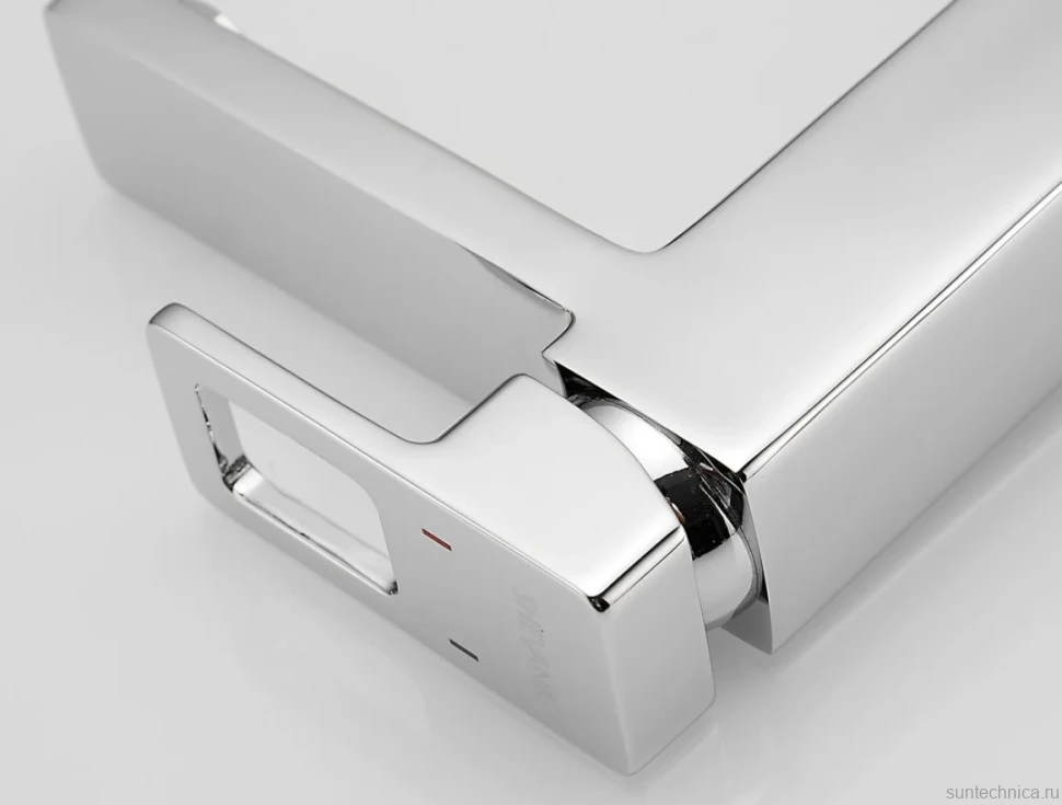 Смеситель для раковины Shevanik S8271 с гигиеническим душем, хром