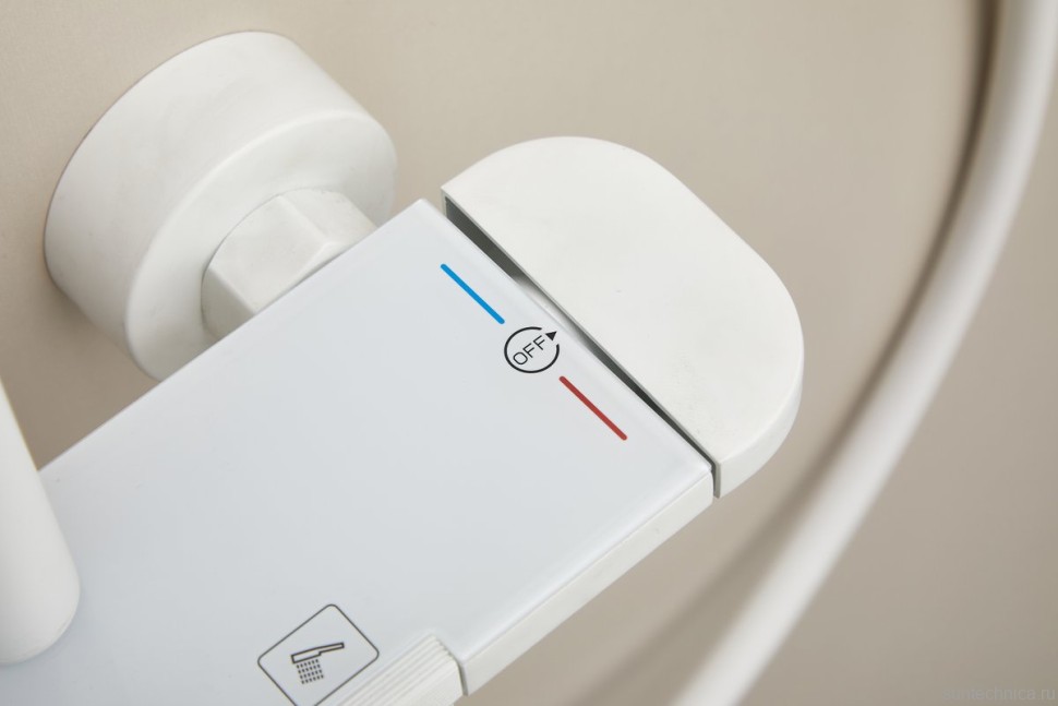 Душевая стойка BELZ B713 B25713-8 матовая белая