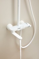 Душевая стойка BELZ B713 B25713-8 матовая белая