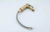 Смеситель для раковины Gappo G17-3 G1017-3 золотой сатин