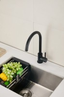 Смеситель для кухни BELZ B810 B70810-7 черный Смеситель для кухни BELZ B810 B70810-7 черный