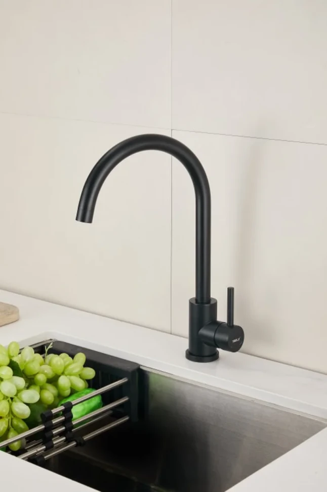 Смеситель для кухни BELZ B810 B70810-7 черный