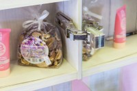 Зеркало-шкаф Sanflor Чикаго 75, дуб крафт белый, с подсветкой