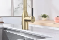 Смеситель для кухни Paulmark Magneto One Ma213188-LG светлое брашированное золото Смеситель для кухни Paulmark Magneto One Ma213188-LG светлое брашированное золото