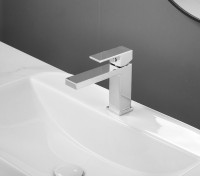 Смеситель для раковины BELZ B672 B10672 хром